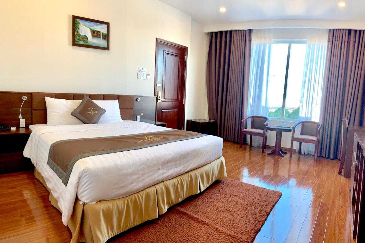 Bazan Xanh Hotel Buon Ma Thuot Bagian luar foto